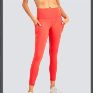 Ideology Compression High-Waist Side-Pocket 7/8 Length Leggings
